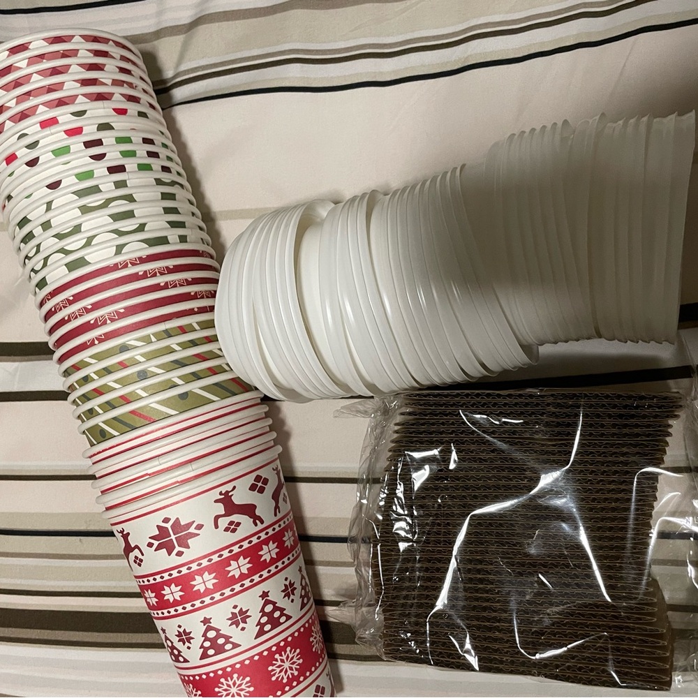 30 pc Merry Christmas Party Coffee Cocoa Bar cups lids sleeves Bundle